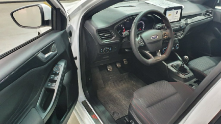 Zdjęcie przedmiotu: Ford Focus 1.5 EcoBoost ST-Line