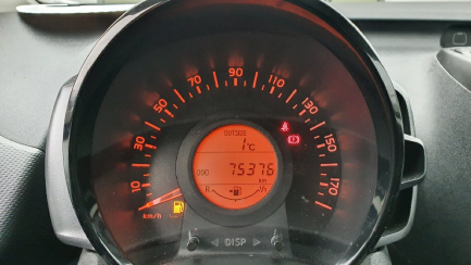Zdjęcie przedmiotu: Toyota Aygo 1.0 VVT-i X EU6