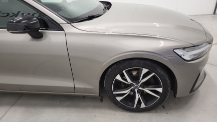 Zdjęcie przedmiotu: Volvo S60 B4 B R-Design aut