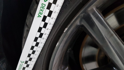 Zdjęcie przedmiotu: Lexus IS200T sedan