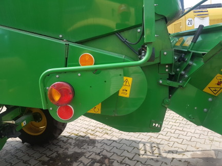 Zdjęcie przedmiotu: Kombajn Zbożowy John Deere W 330 Z HEDEREM I STOŁEM DO RZEPAKU