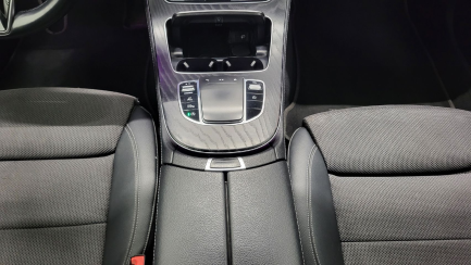 Zdjęcie przedmiotu: Mercedes-benz E 220 d