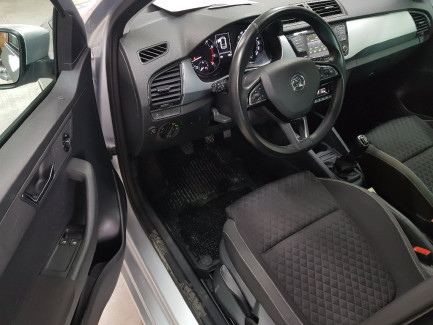 Zdjęcie przedmiotu: Skoda Fabia 1.0 Ambition