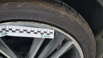 Zdjęcie przedmiotu: Infiniti Q50 2.0t Sport Sound Studio by Bose aut