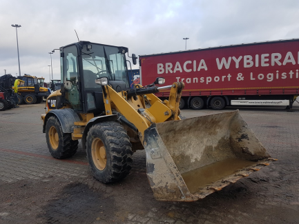 Zdjęcie przedmiotu: Ładowarka kołowa CATERPILLAR 908H2