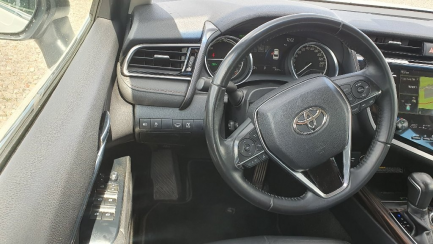 Zdjęcie przedmiotu: Toyota Camry 2.5 Hybrid Executive CVT