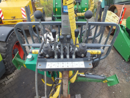 Zdjęcie przedmiotu: Forest trailer with crane FARMA T6 FARMA T6 C4.2 G2