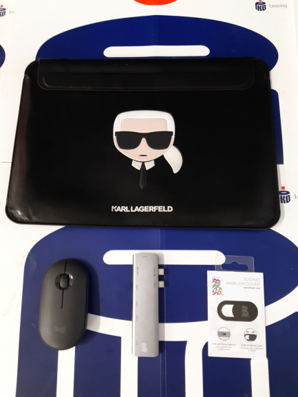 Zdjęcie przedmiotu: Laptop / Notebook Apple MacBook Pro 13" z Touch Bar, 4-rdzeinowy Intel Core i5 1.4 GHz , 8 gen, RAM 8 GB, dysk 512GB SSD kod producenta: MXK52ZE/A z akcesoriami