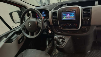 Zdjęcie przedmiotu: Renault Trafic 1.6 dCi E6 3.1t L2H1P2 Pack Clim