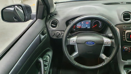Zdjęcie przedmiotu: Ford Mondeo Combi 2.0 T Titanium S