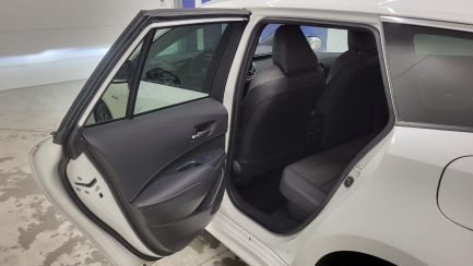 Zdjęcie przedmiotu: Toyota Corolla 2.0 Hybrid Comfort