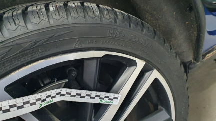 Zdjęcie przedmiotu: Volvo XC60 B5 D AWD R-Design aut