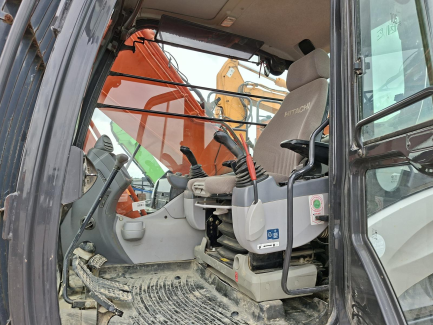 Zdjęcie przedmiotu: Koparka gąsienicowa HITACHI ZX250LCN-6