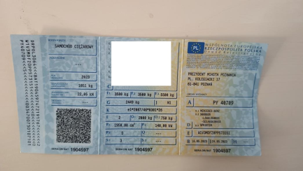 Zdjęcie przedmiotu: Mercedes-Benz Sprinter 319 CDI E6 3.5t Niezgodność w DR- ilość miejsc