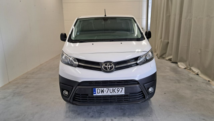 Zdjęcie przedmiotu: Toyota PROACE 2.0 CRD E6.3 3.1t Medium Active Aut.