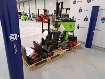 Zdjęcie przedmiotu: Workshop equipment set