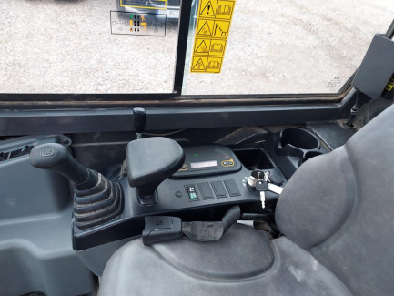 Zdjęcie przedmiotu: Гусеничний міні-екскаватор Case CX 19C