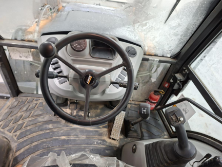 Zdjęcie przedmiotu: Koparko-ładowarka CASE 580SV