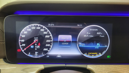 Zdjęcie przedmiotu: Mercedes-benz E 220 d Coupe 4-Matic 9G-TRONIC