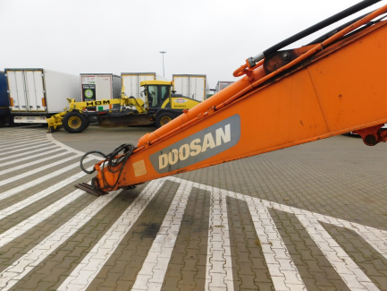 Zdjęcie przedmiotu: DOOSAN DX530LC-3 tracked excavator
