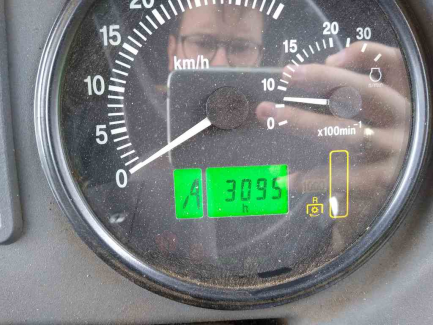 Zdjęcie przedmiotu: AUKCJA PAKIETOWA Ciągnik rolniczy Belarus 1221.2 + Przyczepa zrywkowa Palms 12D/700