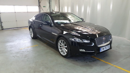 Zdjęcie przedmiotu: JAGUAR, XJ 15-, 3.0 D V6 Premium Luxury