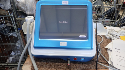 Zdjęcie przedmiotu: A device for aesthetic medicine HI-Sonix