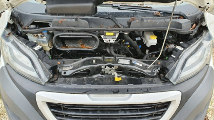 Zdjęcie przedmiotu: PEUGEOT/APD LUBOS BOXER/AL 435 BlueHDi Euro 6 1997ccm - 163HP 3,5t 16-19