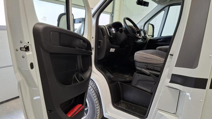 Zdjęcie przedmiotu: Kamper Fiat Ducato E6.4 3.5t CAPRON SUNNLIGHT T68