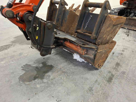 Zdjęcie przedmiotu: Minikoparka KUBOTA KX019-4