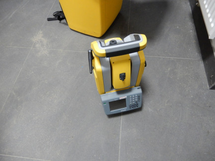 Zdjęcie przedmiotu: Tachimetr robotyczny Trimble S5 2"  DR PLUS