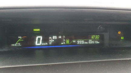 Zdjęcie przedmiotu: Toyota Prius 1.8 HSD Premium