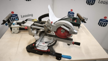 Zdjęcie przedmiotu: Pilarka ukośnica METABO KGS 216 M + St&oacute;ł do ukośnicy pilarki METABO KSU 401