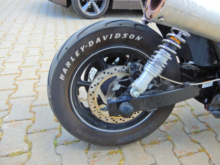 Zdjęcie przedmiotu: Harley Davidson STREET 750