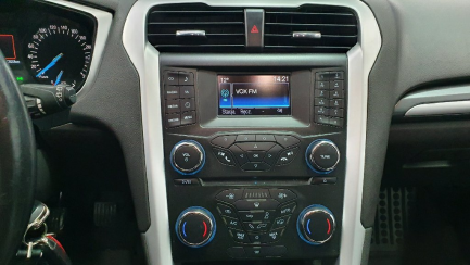 Zdjęcie przedmiotu: Ford Mondeo 2.0 TDCi Silver X (Amb.)