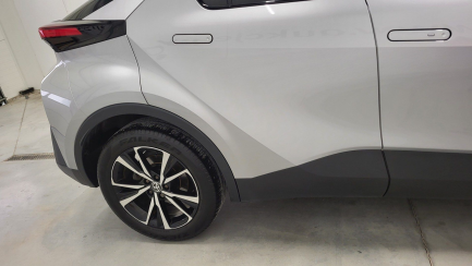 Zdjęcie przedmiotu: Toyota C-HR 1.8 Hybrid Style