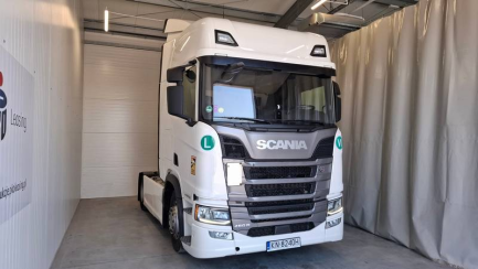 Zdjęcie przedmiotu: SCANIA R460 Super E6 18.0t 4x2 NA Highline