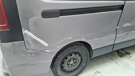 Zdjęcie przedmiotu: Opel Vivaro L2H1 2,9t 1.6 BiTurbo CDTI Euro 6 1598ccm - 125HP