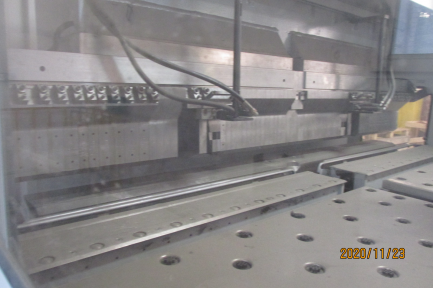 Zdjęcie przedmiotu: SALVAGNINI P2 Performer bending center - a CNC device designed for bending metal sheets up to 2 mm thick.