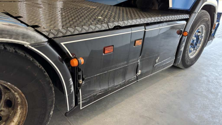 Zdjęcie przedmiotu: SCANIA S580 E6 26.0t LA 6x2 NA