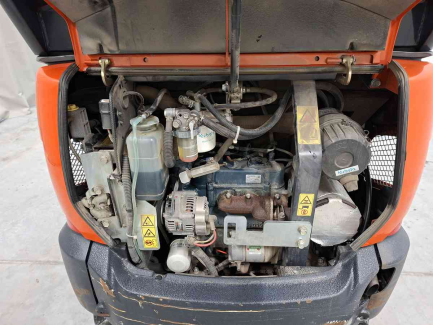 Zdjęcie przedmiotu: Minikoparka KUBOTA KX019-4