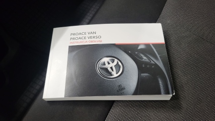 Zdjęcie przedmiotu: Toyota PROACE Verso 2.0 D4-D Medium Business