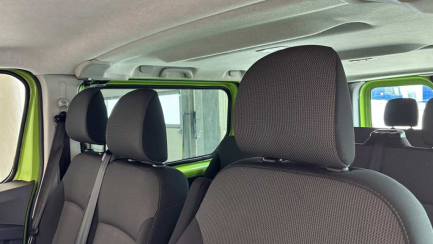 Zdjęcie przedmiotu: RENAULT/CARPOL TRAFIC Kombi 2.0 dCi E6d 3.1t Equilibre