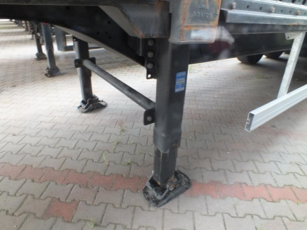 Zdjęcie przedmiotu: KAESSBOHRER MAXIMA Curtain trailer