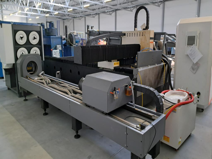 Zdjęcie przedmiotu: TEKIO S3015T6 sheet metal laser cutting machine