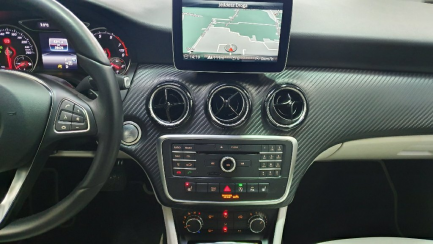 Zdjęcie przedmiotu: Mercedes-benz Gla Hatchback