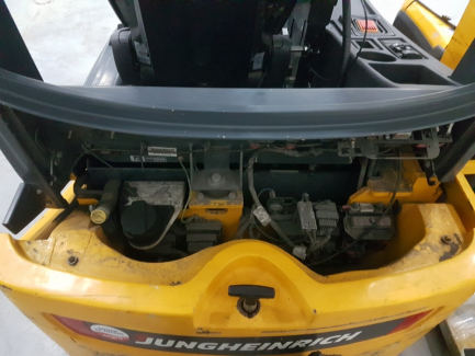 Zdjęcie przedmiotu: W&oacute;zek widłowy Jungheirich EFG220 GE115-310ZT