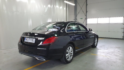 Zdjęcie przedmiotu: MERCEDES C 220 d 4MATIC 9G-TRONIC