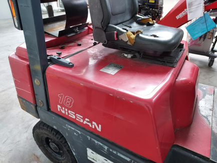 Zdjęcie przedmiotu: Nissan PJ01A18 stacker truck