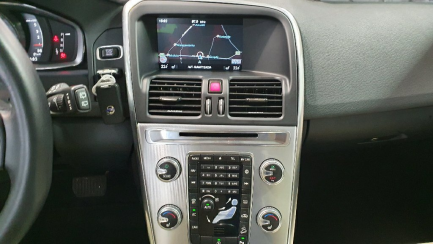 Zdjęcie przedmiotu: Volvo XC60 D5 AWD Summum aut